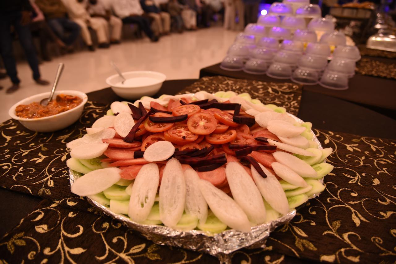 فندق جولموهر بريد أحمدناغار المظهر الخارجي الصورة